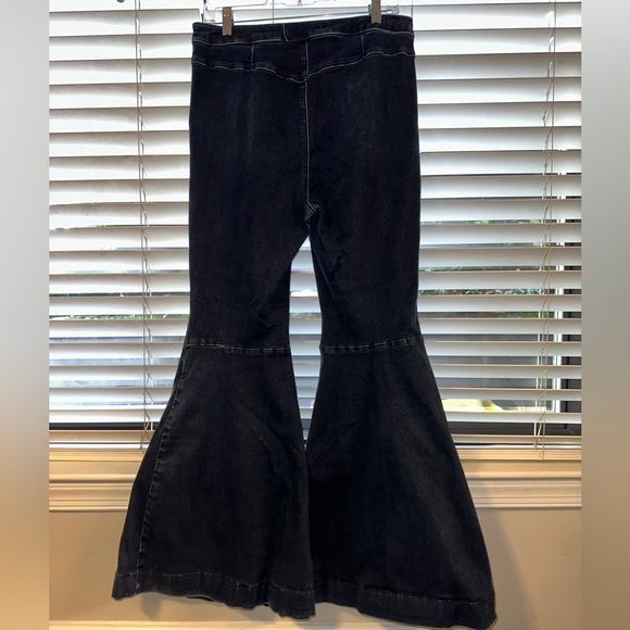 Free People High Waisted Flares - Size 30 - Picture 3 of 6